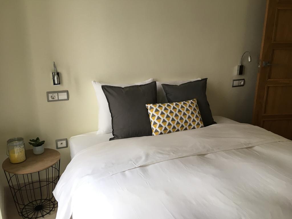 1E Azofaifo St Apartment Sewilla Zewnętrze zdjęcie