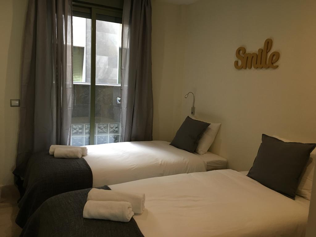 1E Azofaifo St Apartment Sewilla Zewnętrze zdjęcie