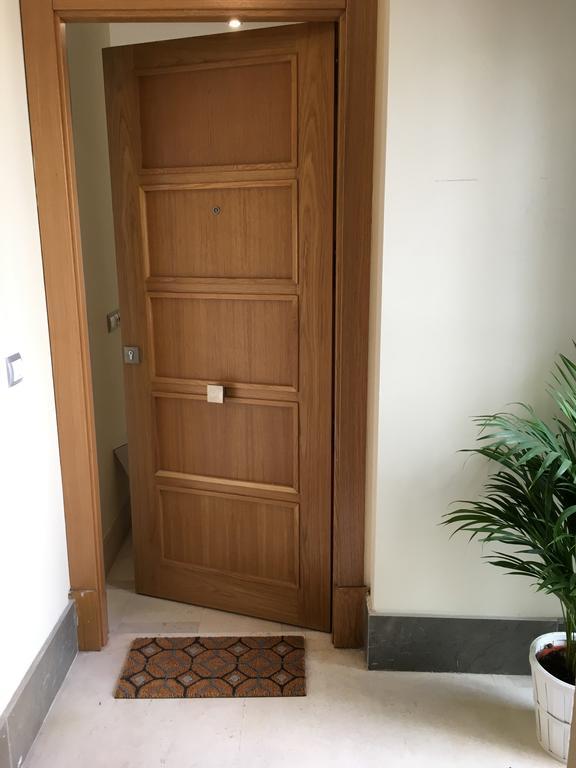 1E Azofaifo St Apartment Sewilla Zewnętrze zdjęcie
