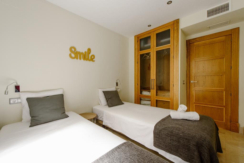1E Azofaifo St Apartment Sewilla Zewnętrze zdjęcie